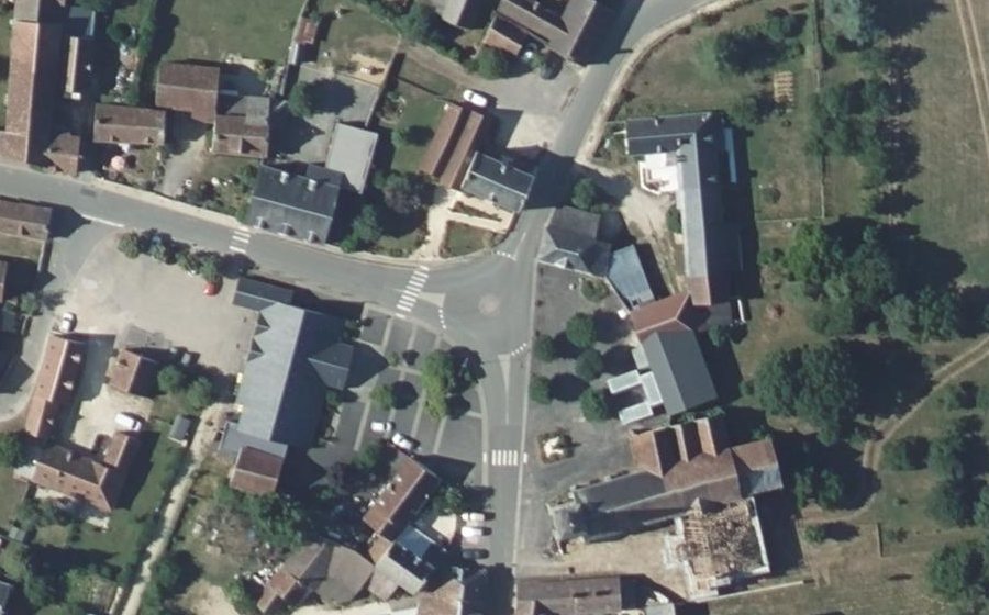 Vue aérienne du Mini-giratoire n°416077600
