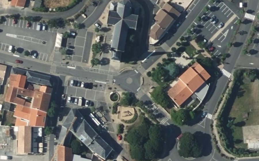 Vue aérienne du Mini-giratoire n°416092438