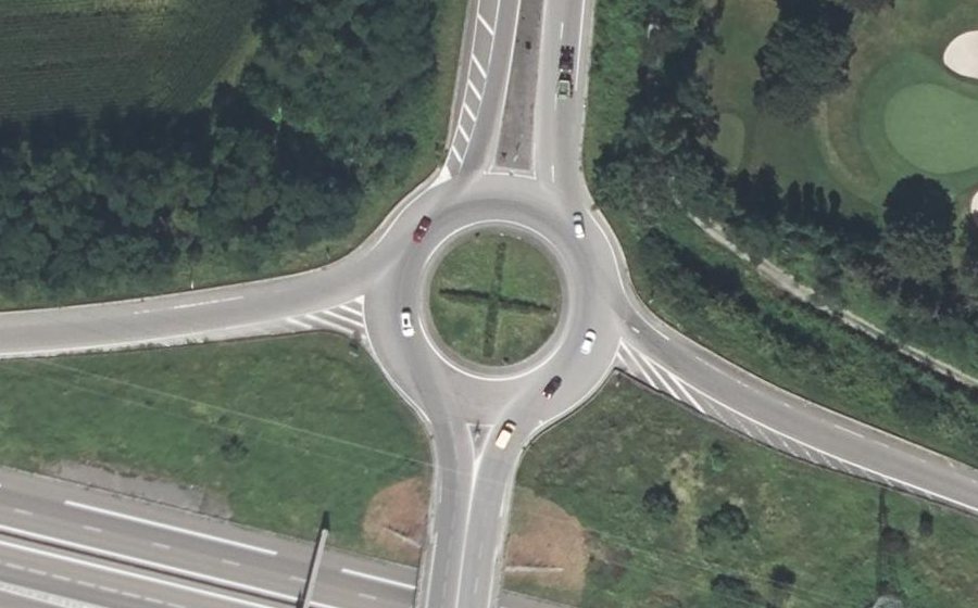 Vue aérienne du Rond-point anonyme n°10041629