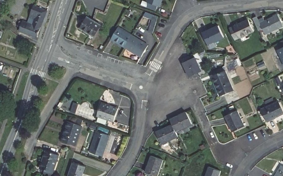 Vue aérienne du Mini-giratoire n°418289314