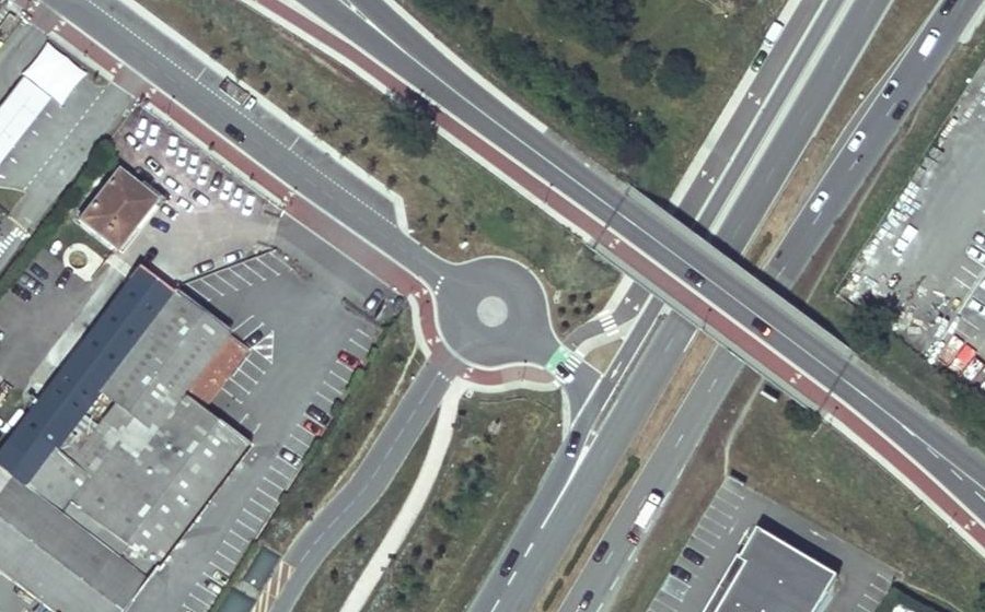 Vue aérienne du Mini-giratoire n°419609830