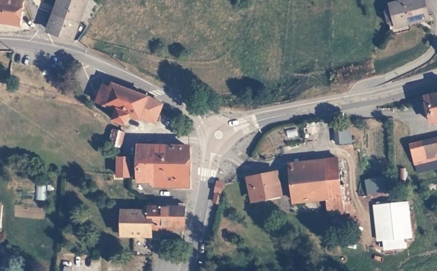 Vue aérienne du Mini-giratoire n°419877258