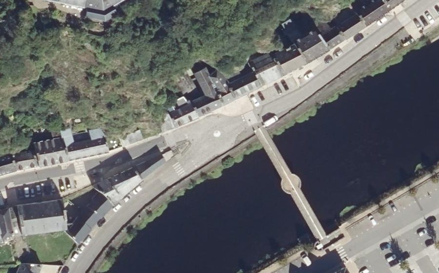 Vue aérienne du Mini-giratoire n°423169034