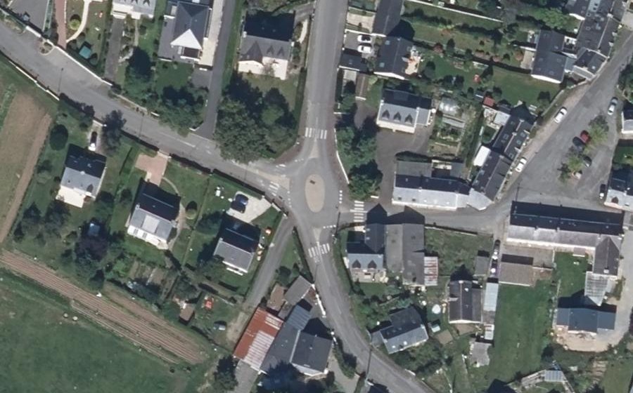 Vue aérienne du Mini-giratoire n°428522490