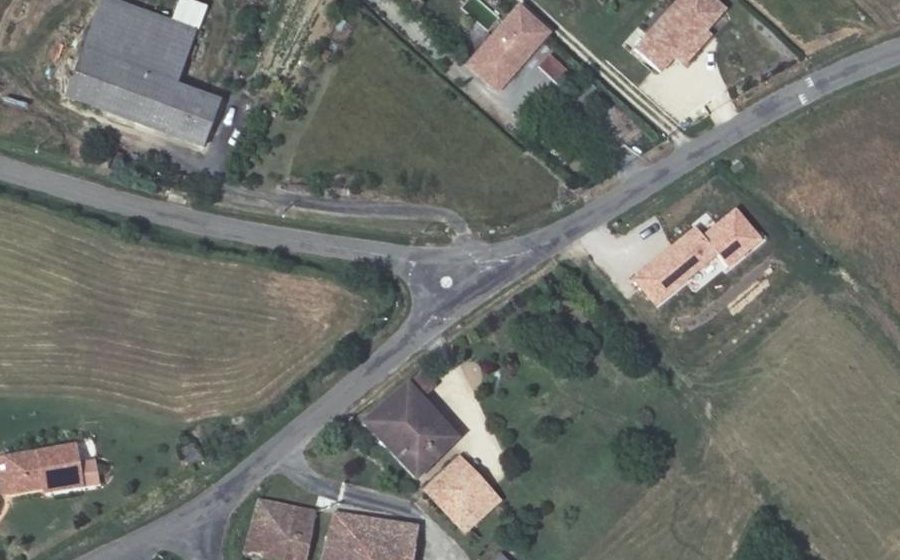 Vue aérienne du Mini-giratoire n°428842261