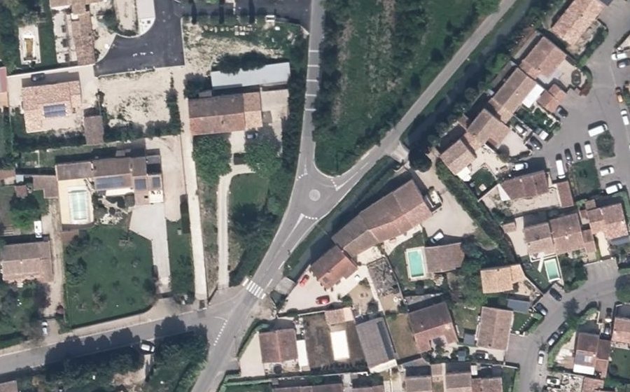 Vue aérienne du Mini-giratoire n°429981321