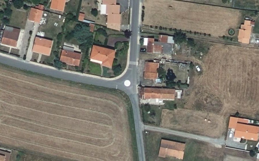 Vue aérienne du Mini-giratoire n°430135958