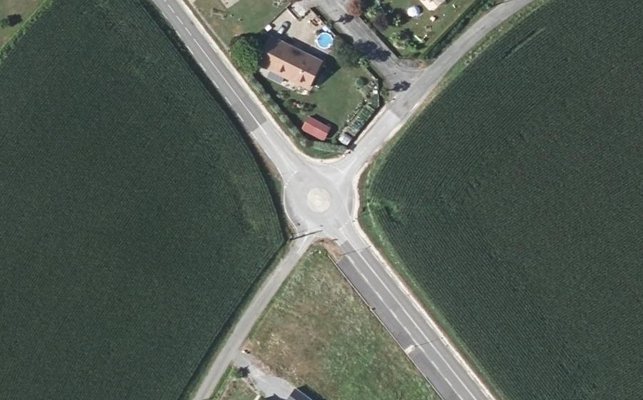 Vue aérienne du Mini-giratoire n°430328089