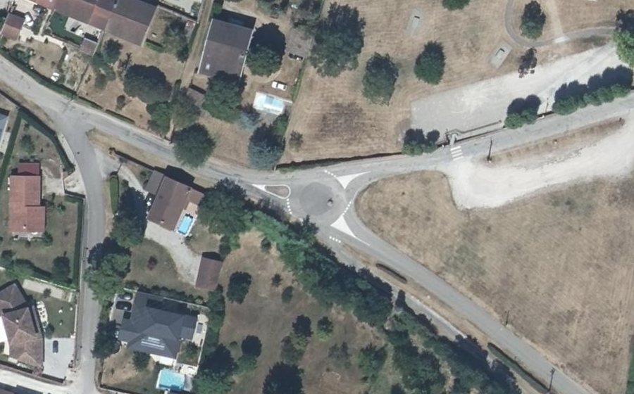 Vue aérienne du Mini-giratoire n°431282090
