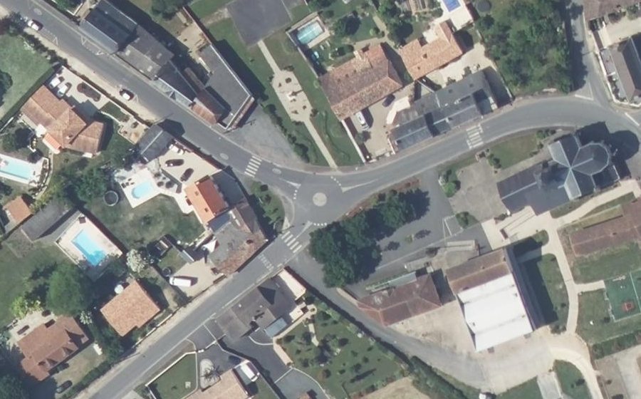 Vue aérienne du Mini-giratoire n°431395588