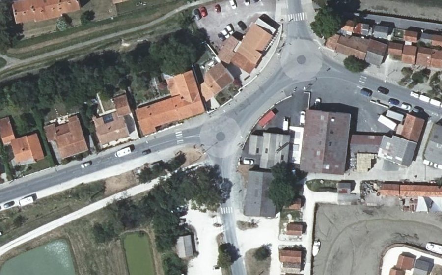 Vue aérienne du Mini-giratoire n°431890862