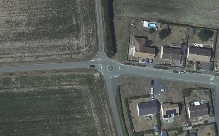 Vue aérienne du Mini-giratoire n°432544484