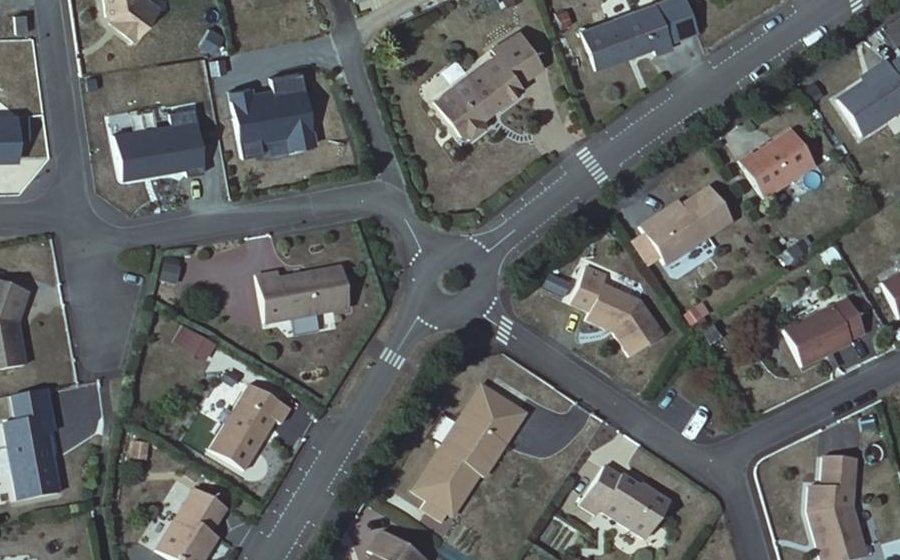 Vue aérienne du Mini-giratoire n°432544557