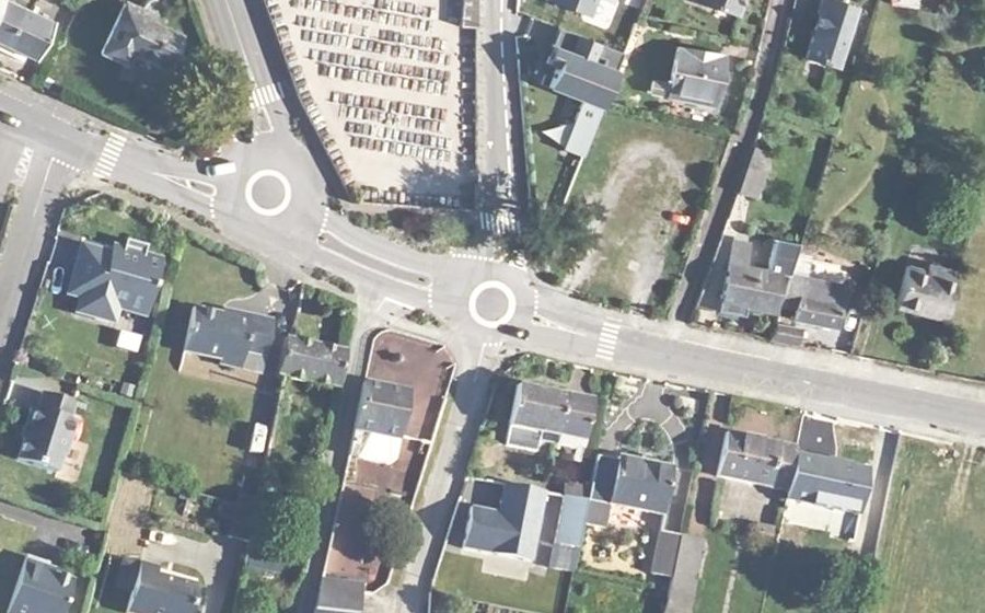 Vue aérienne du Mini-giratoire n°434340113