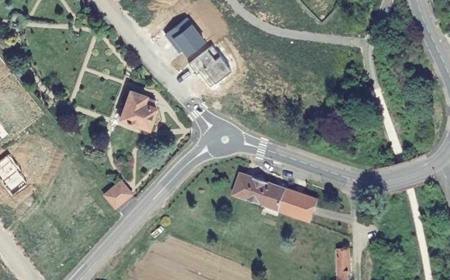 Vue aérienne du Mini-giratoire n°437307029