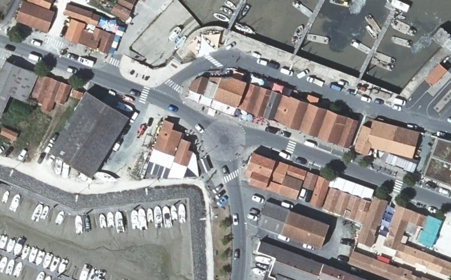 Vue aérienne du Mini-giratoire n°437547138