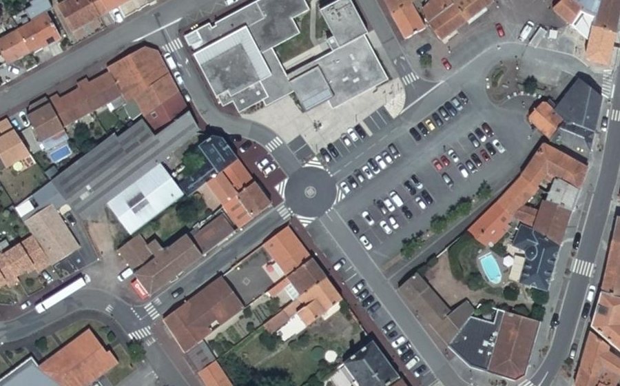 Vue aérienne du Mini-giratoire n°440068676