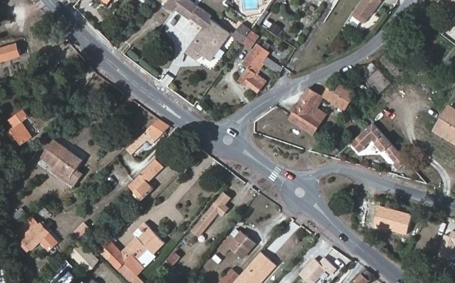 Vue aérienne du Mini-giratoire n°440928332