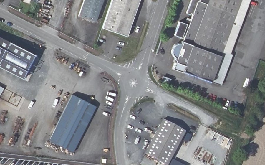 Vue aérienne du Mini-giratoire n°441178959