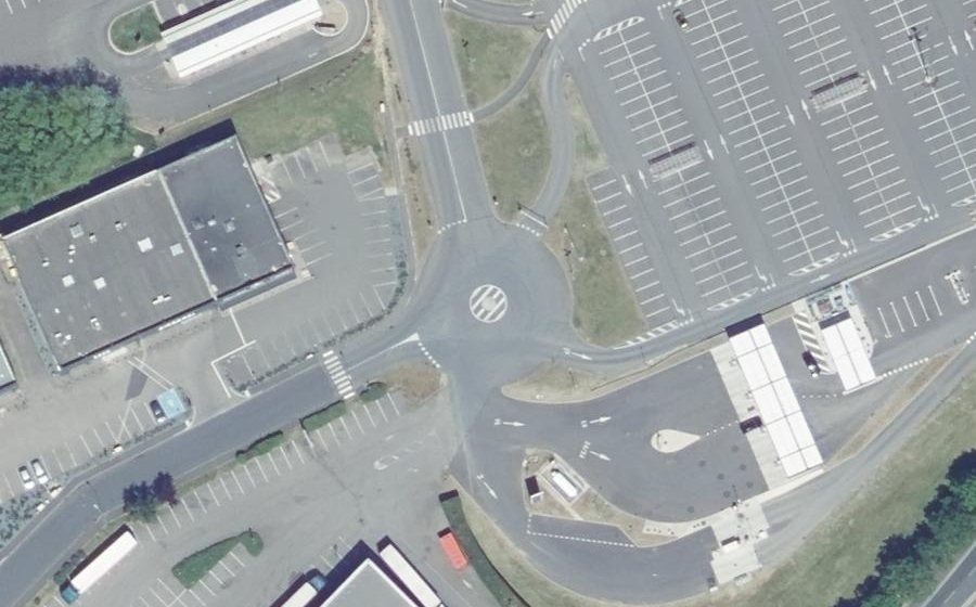 Vue aérienne du Mini-giratoire n°441371512