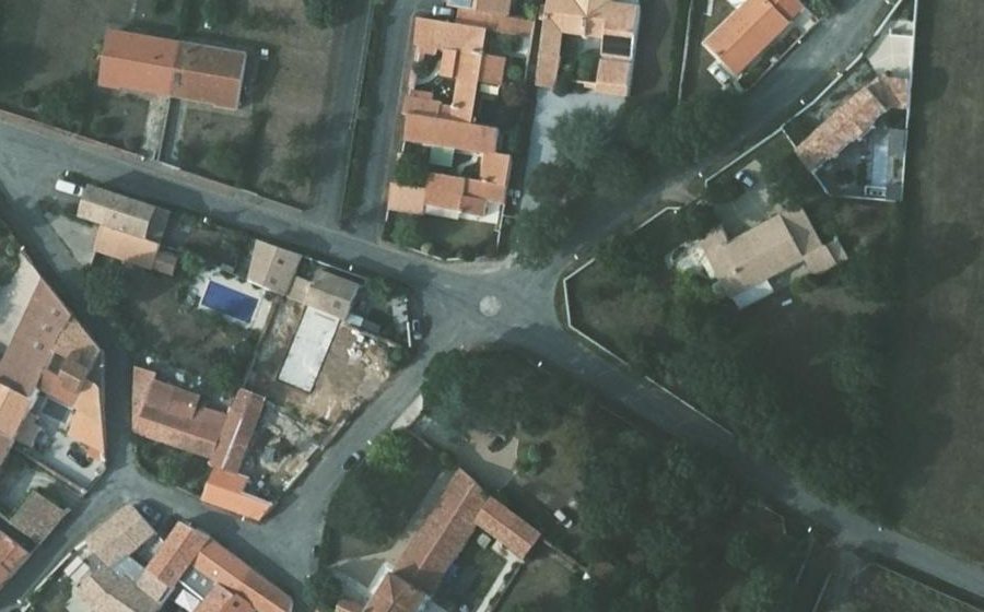 Vue aérienne du Mini-giratoire n°442673872