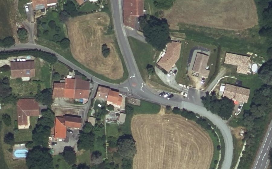 Vue aérienne du Mini-giratoire n°442863715