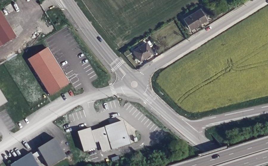 Vue aérienne du Mini-giratoire n°443373343
