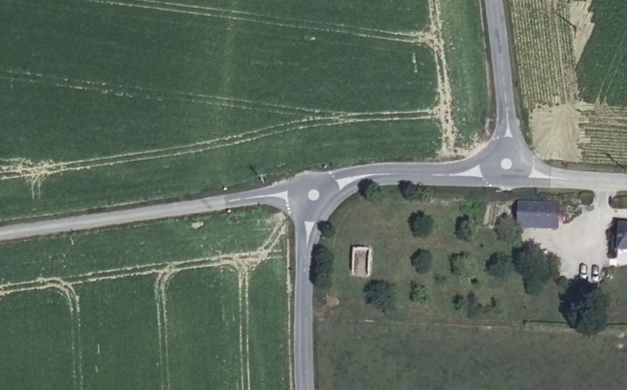 Vue aérienne du Mini-giratoire n°443455060