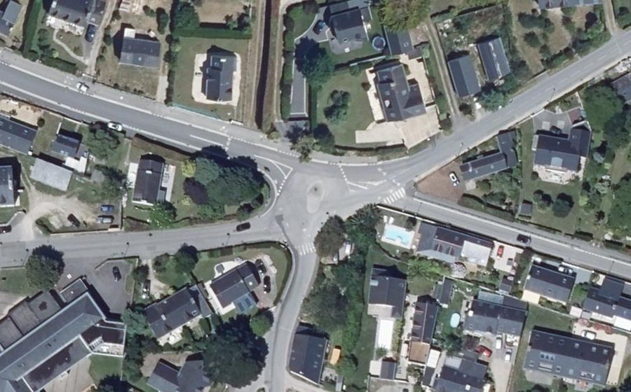 Vue aérienne du Mini-giratoire n°443945192