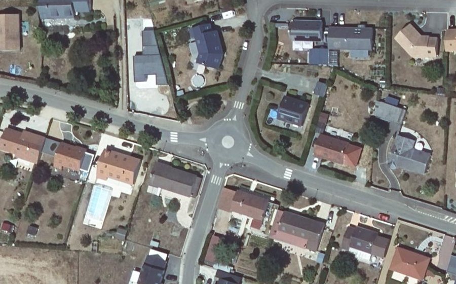Vue aérienne du Mini-giratoire n°444816552