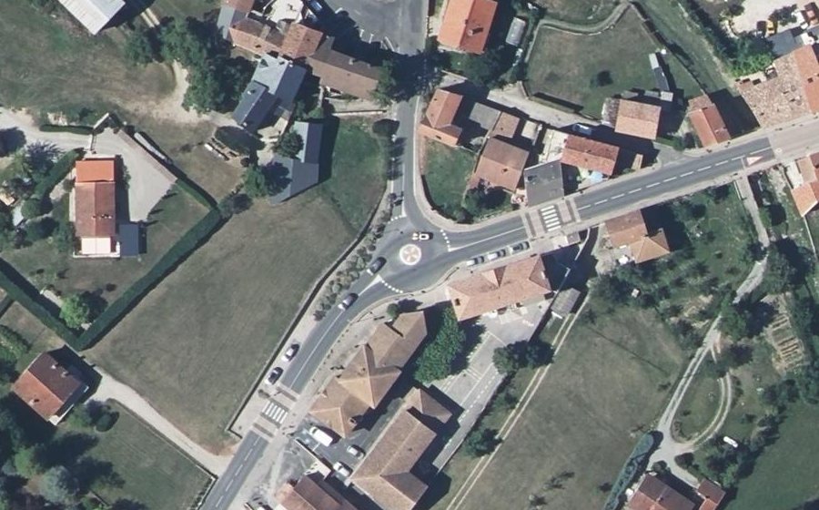 Vue aérienne du Mini-giratoire n°445807139
