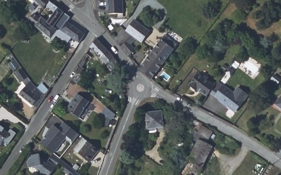 Vue aérienne du Mini-giratoire n°446321611