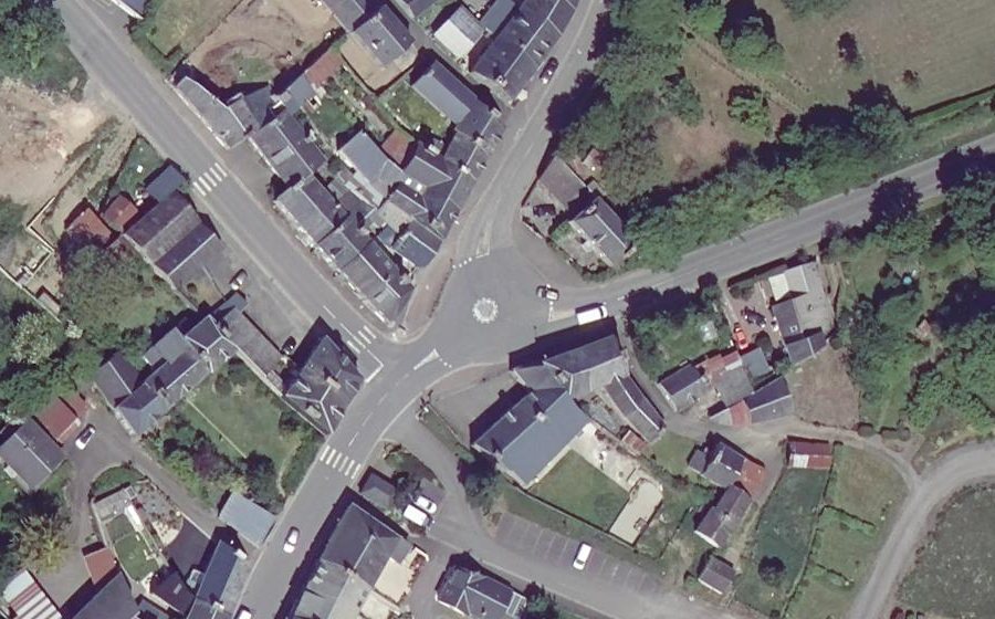 Vue aérienne du Mini-giratoire n°447345642