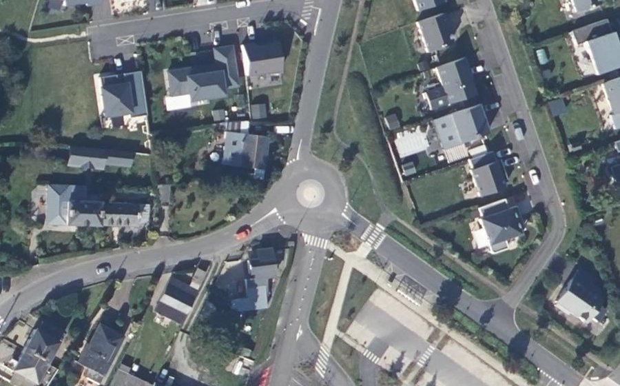 Vue aérienne du Mini-giratoire n°447812566