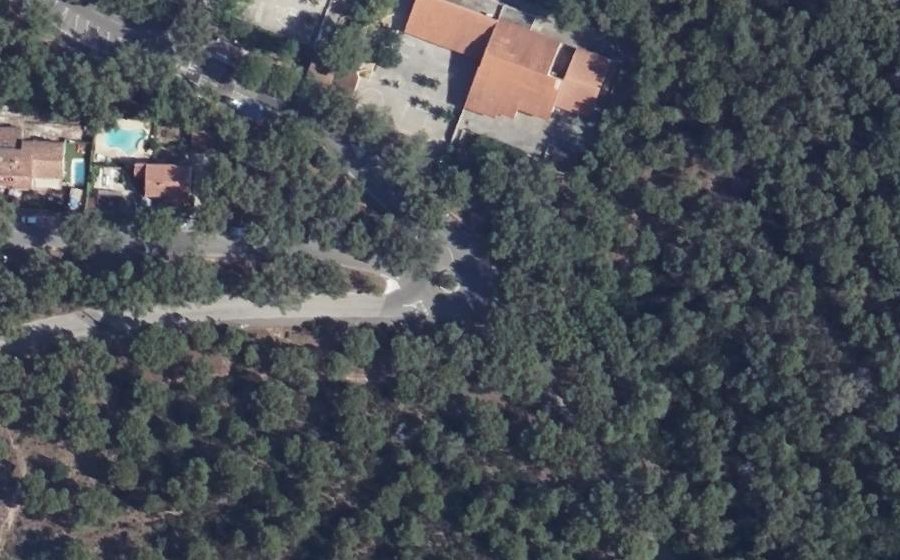 Vue aérienne du Mini-giratoire n°448140446
