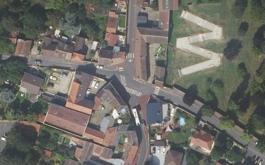 Vue aérienne du Mini-giratoire n°448642578