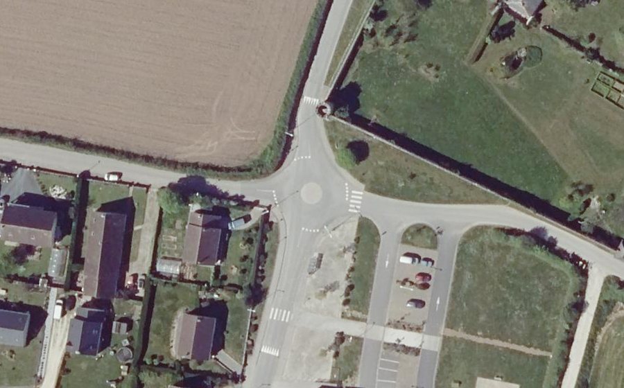Vue aérienne du Mini-giratoire n°449172502