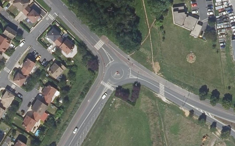 Vue aérienne du Mini-giratoire n°452866098