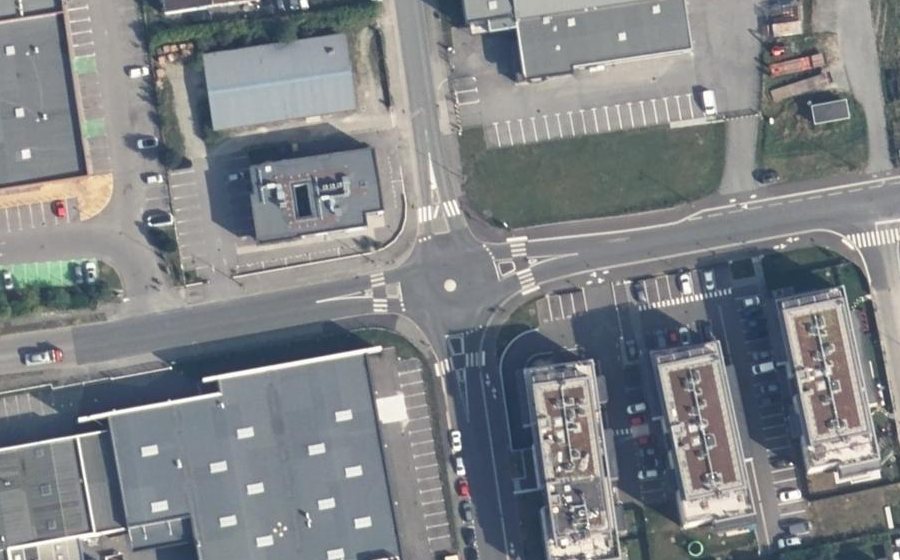 Vue aérienne du Mini-giratoire n°454393106