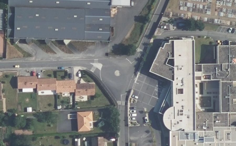 Vue aérienne du Mini-giratoire n°455918011