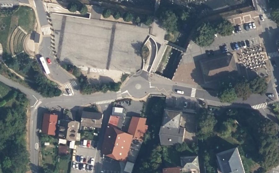 Vue aérienne du Mini-giratoire n°457350097