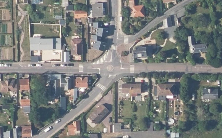 Vue aérienne du Mini-giratoire n°457516861