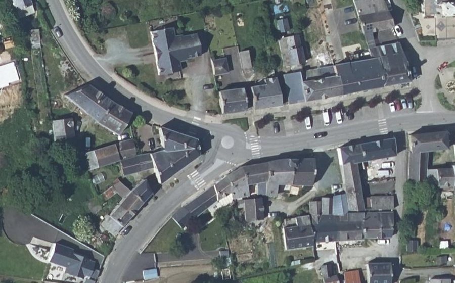 Vue aérienne du Mini-giratoire n°457524029