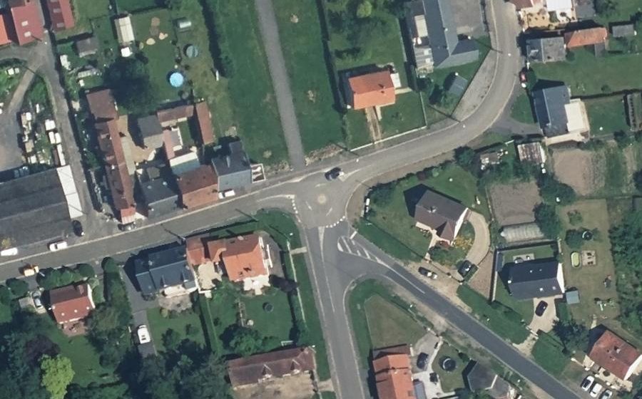 Vue aérienne du Mini-giratoire n°458240676