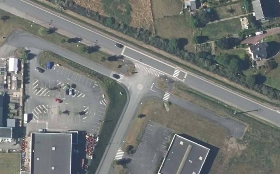 Vue aérienne du Mini-giratoire n°459303353