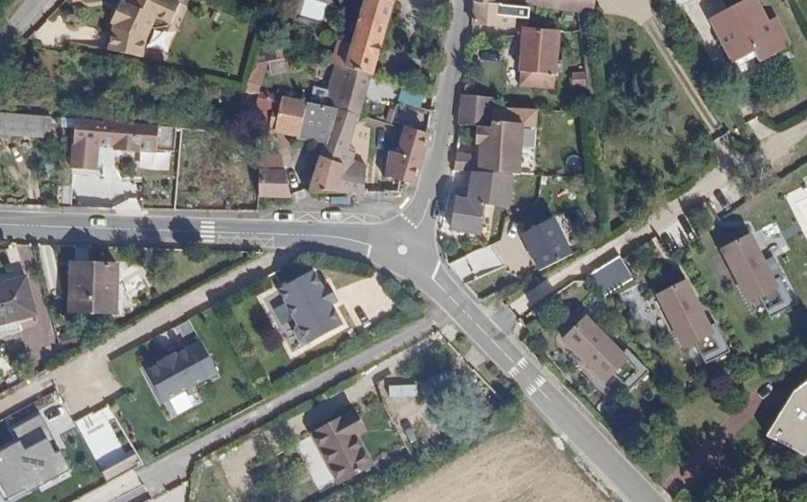 Vue aérienne du Mini-giratoire n°461547305