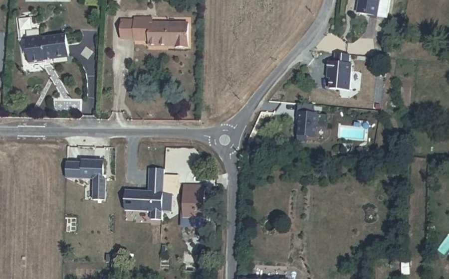 Vue aérienne du Mini-giratoire n°461682753