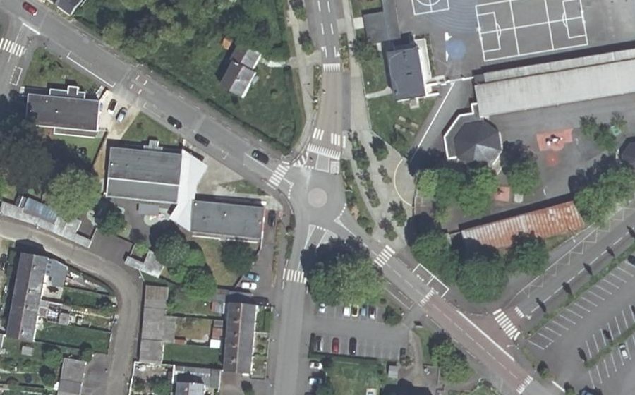 Vue aérienne du Mini-giratoire n°461876523