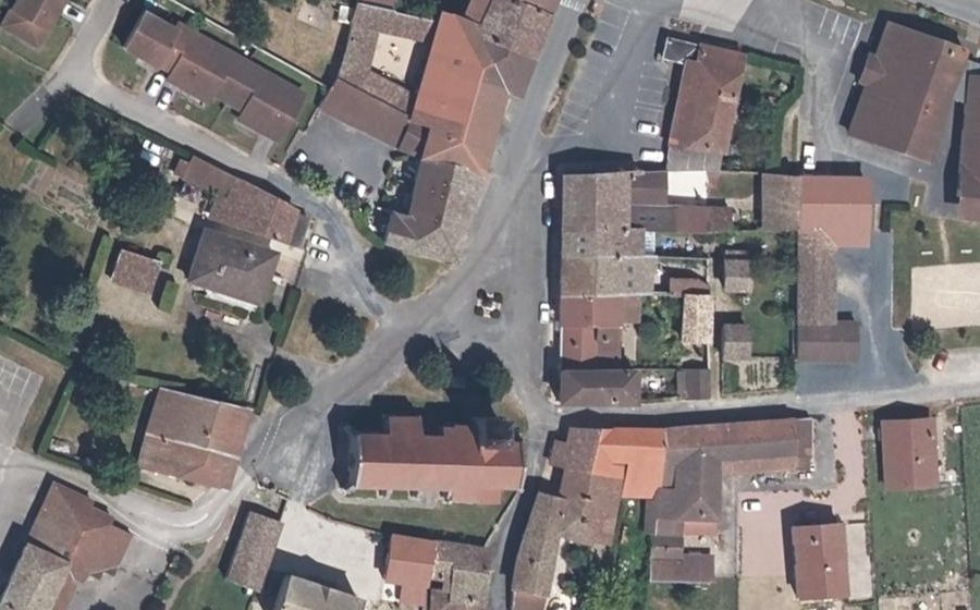 Vue aérienne de la Place du Souvenir
