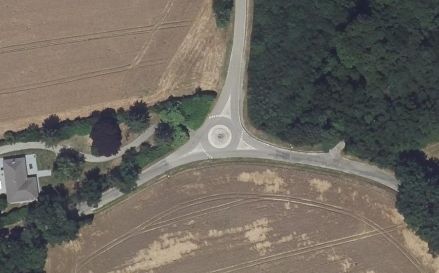 Vue aérienne du Mini-giratoire n°464727200